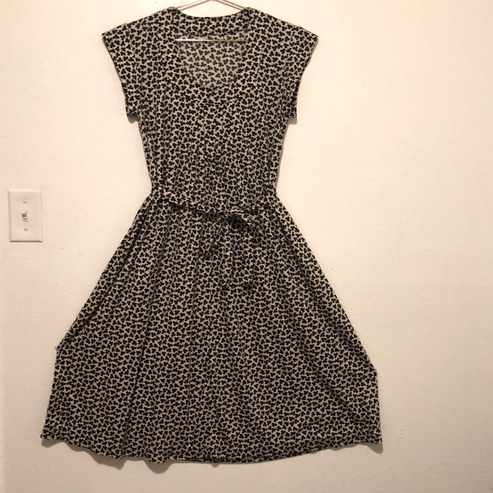 Floral Pattern Scoop Neck Belted Dress w/Pockets